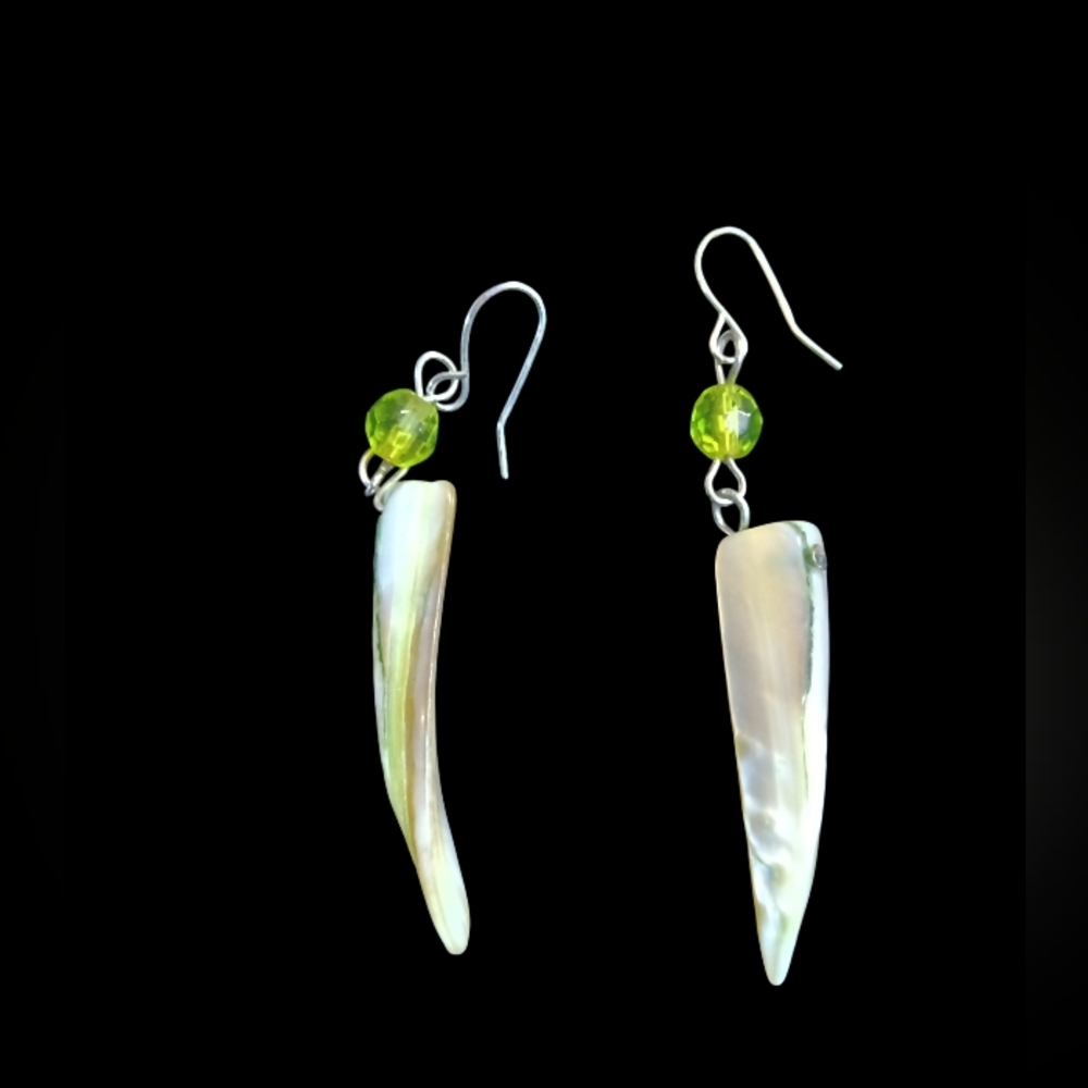 Green Beaded Shell And Earring Set - image 2